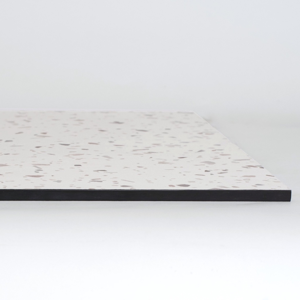 Compact HPL 5570 PL (2100x650)